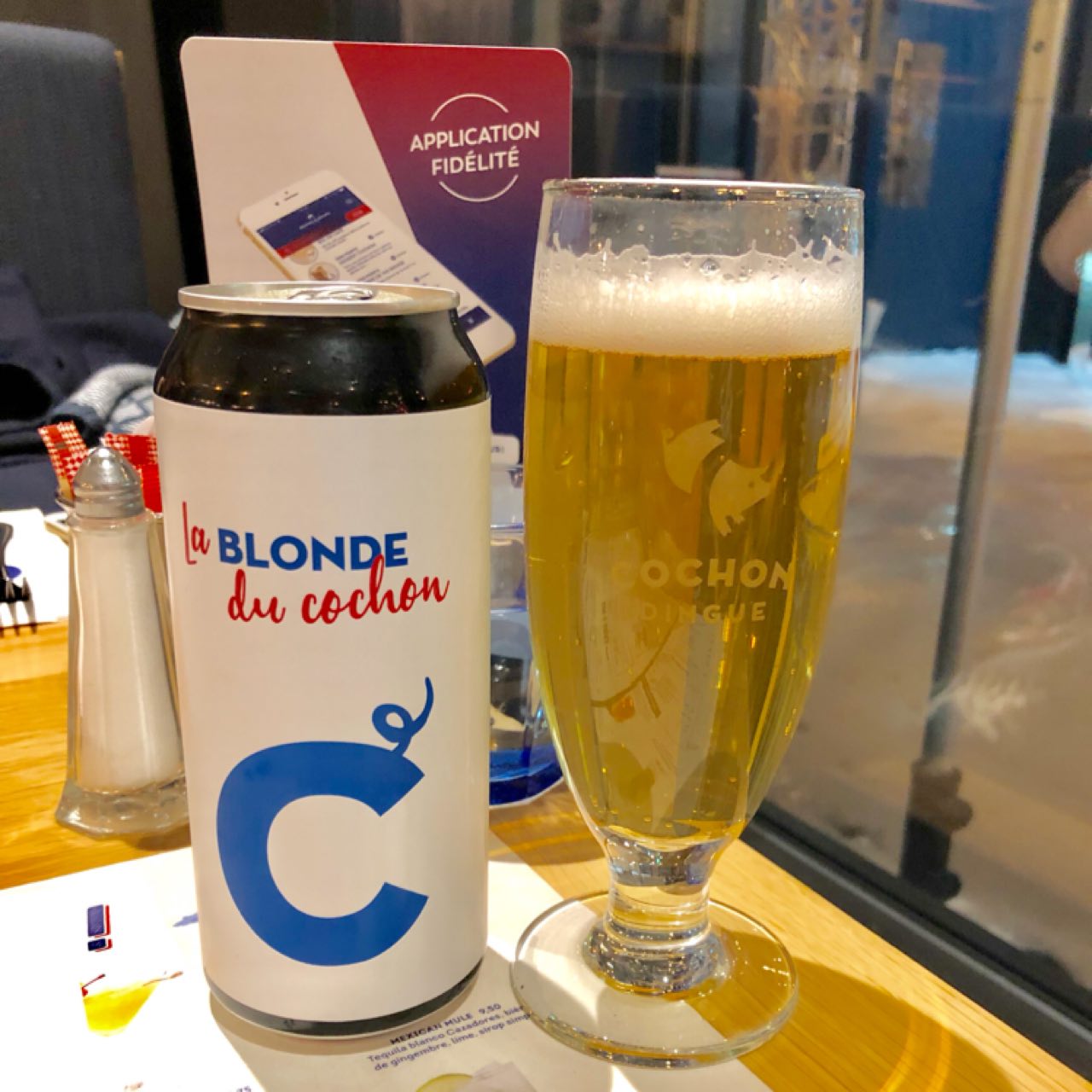 La Blonde du Cochon, Canada