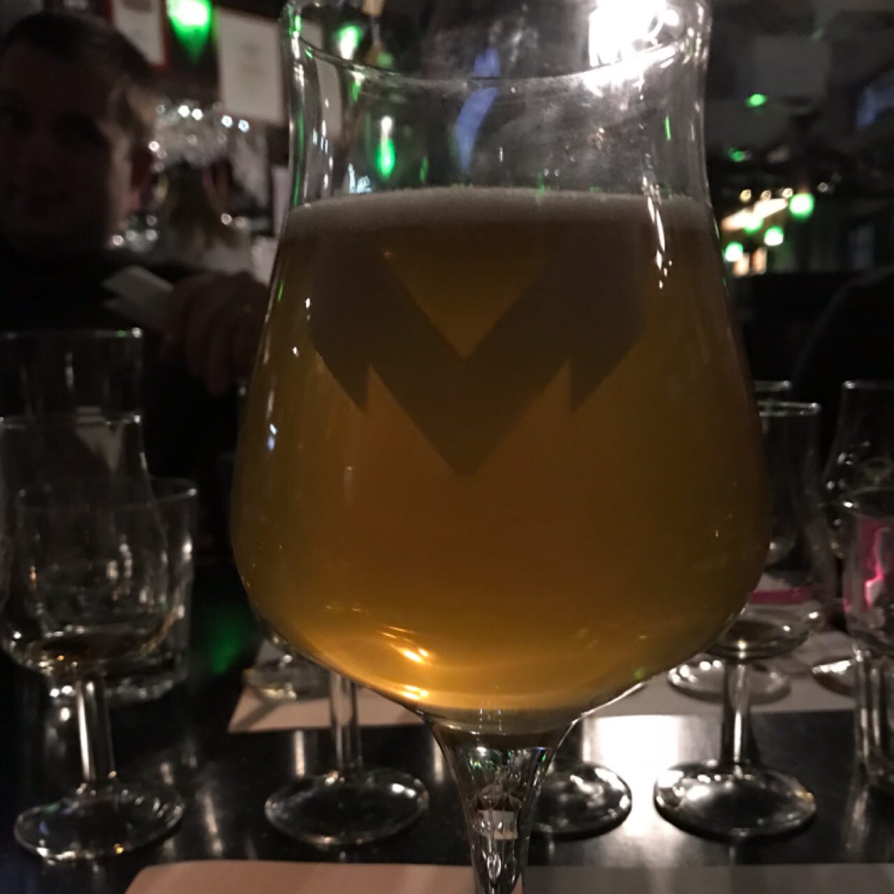 Mufloni Granaattiomena Sour, Finland