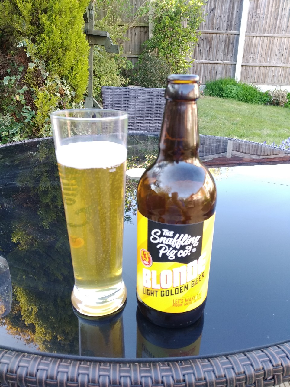 The Snaffling Pig Blonde, England