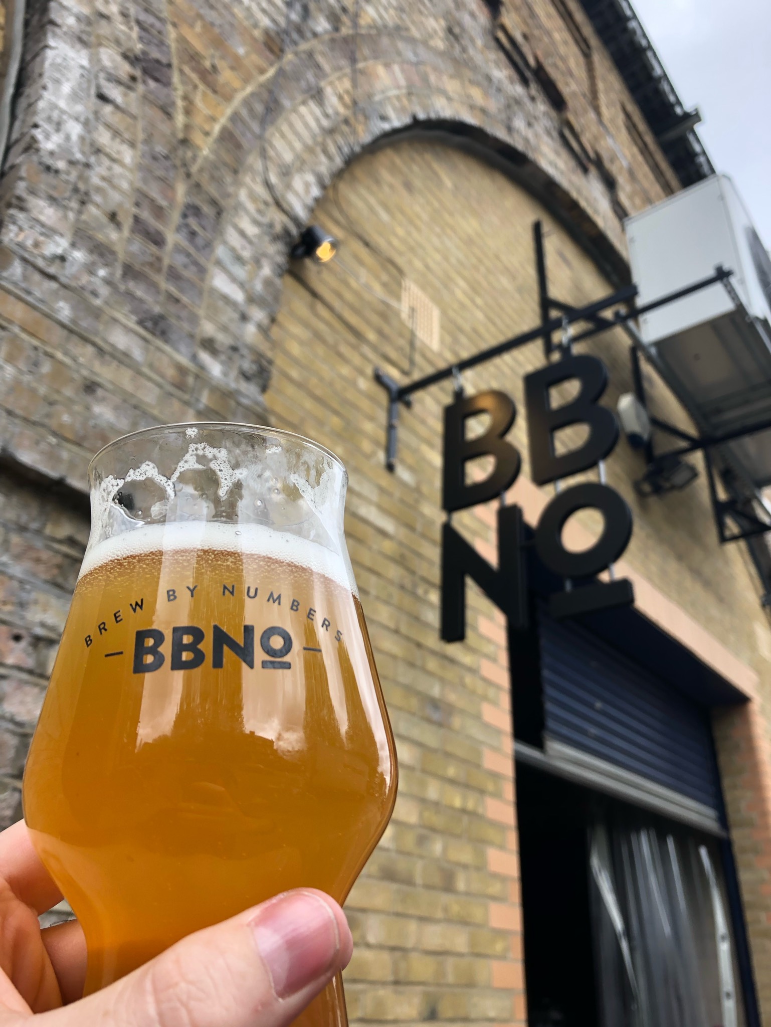 11|27 Session IPA - Azacca, England