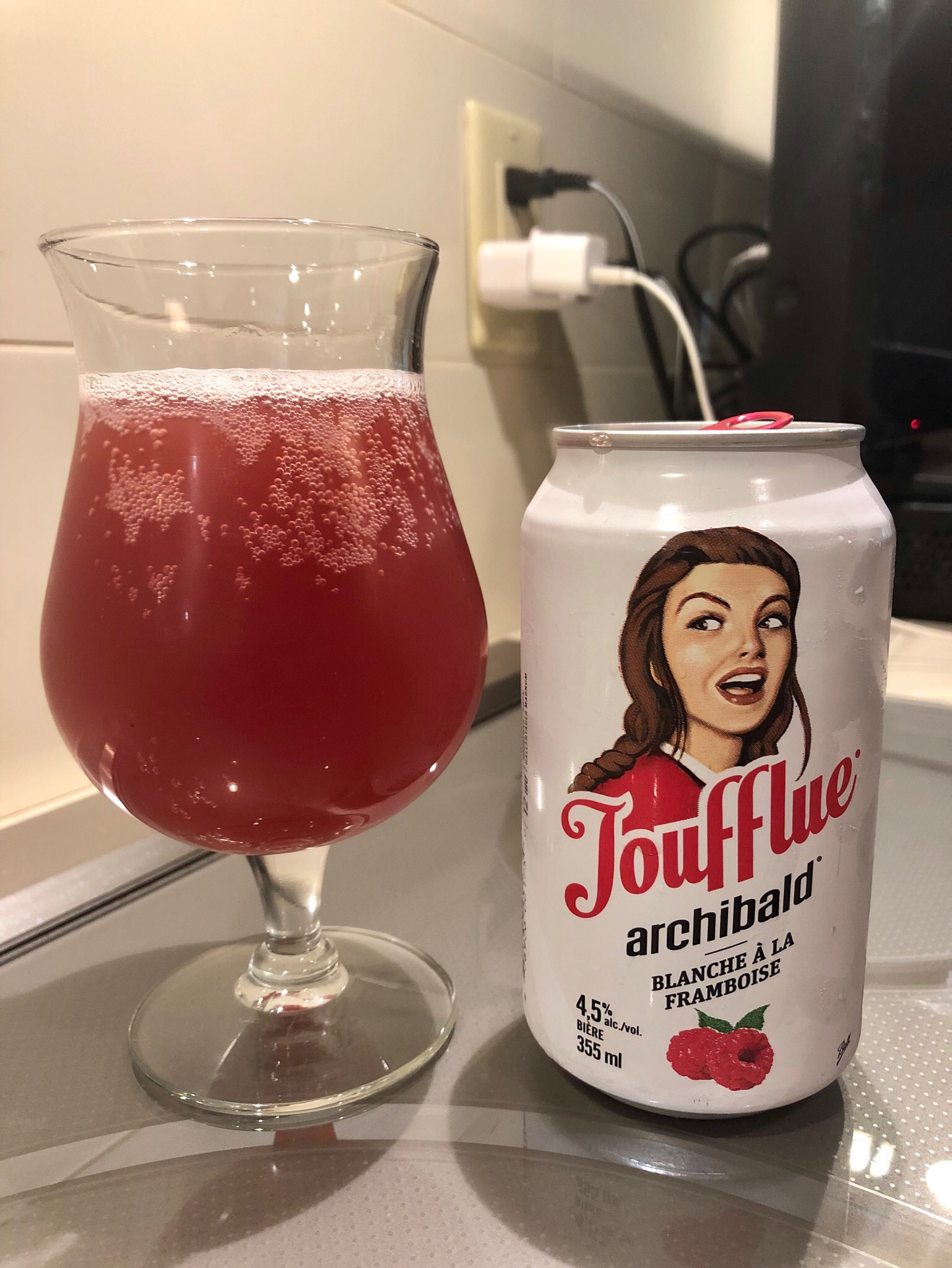 Joufflue Framboise, Canada