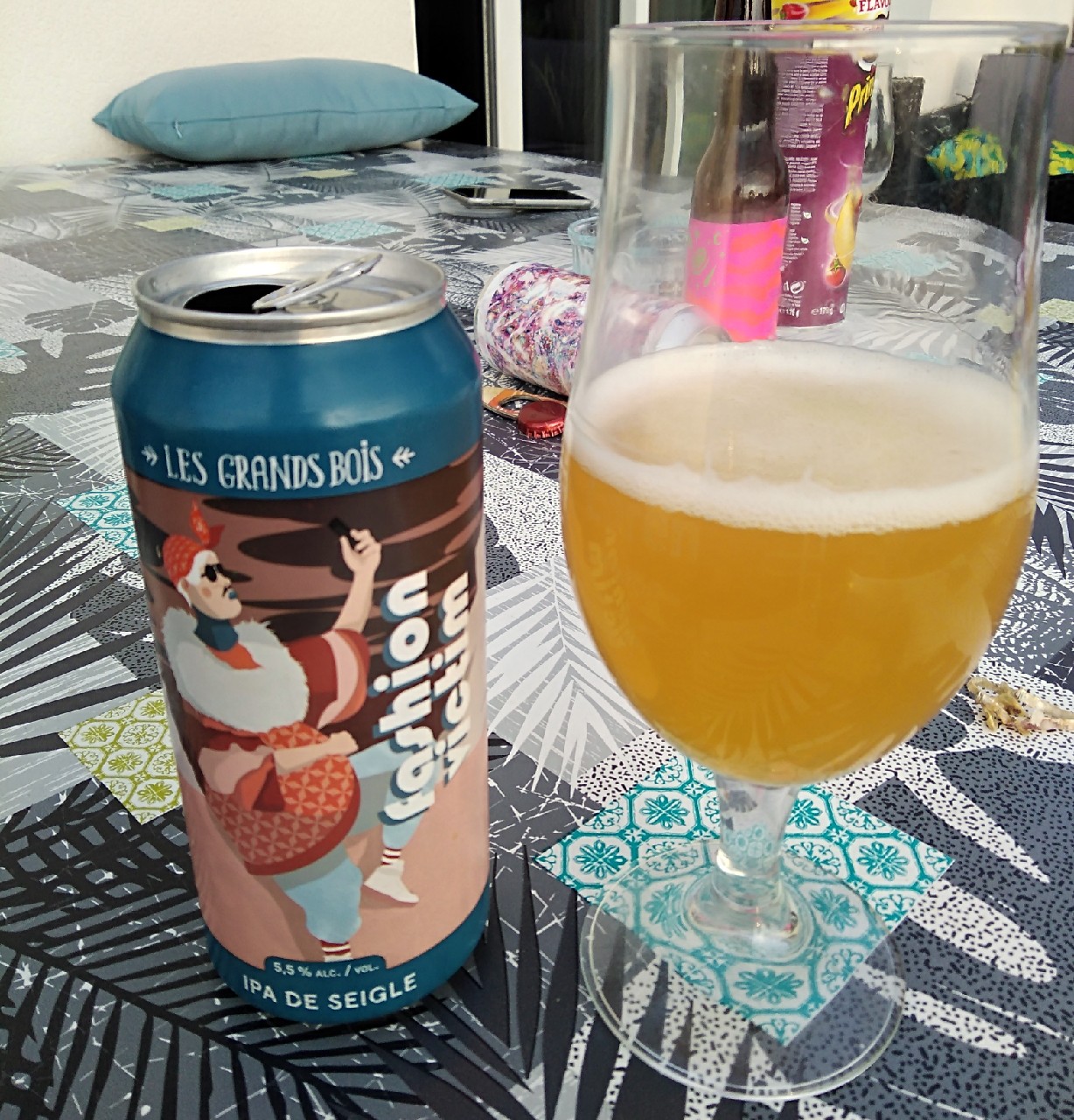 Fashion Victim, Canada