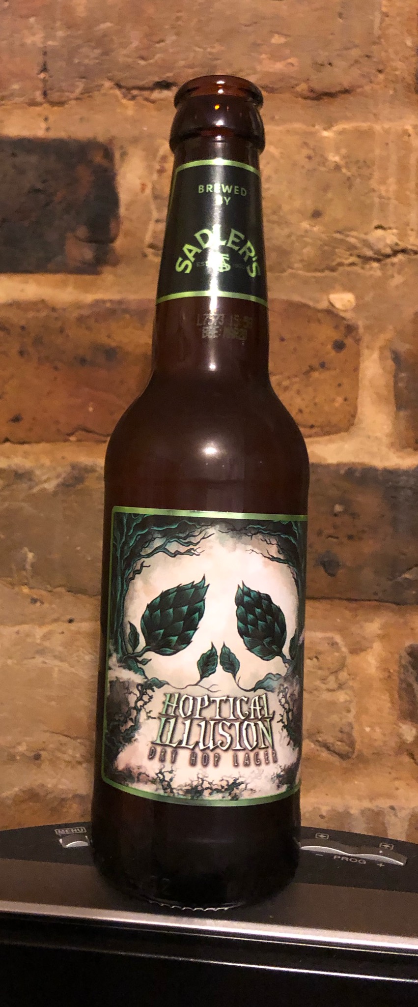 Hoptical Illusion, England