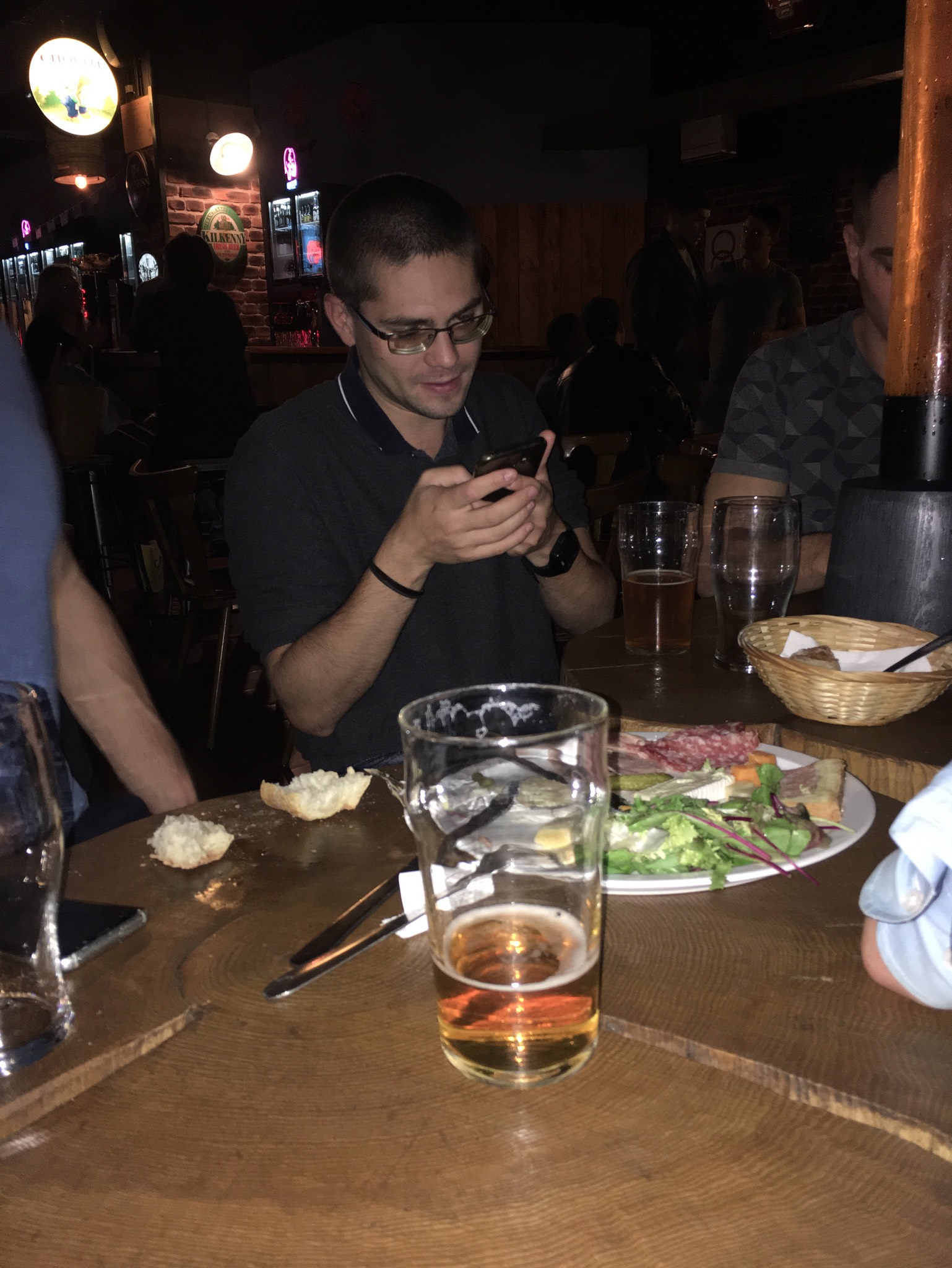 La 32 Blonde, France