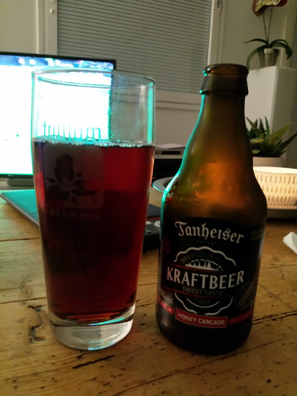 Tanheiser Kraftbeer Honey Carcade, Latvia