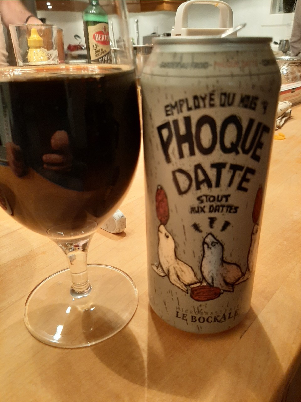 Phoque Datte, Canada