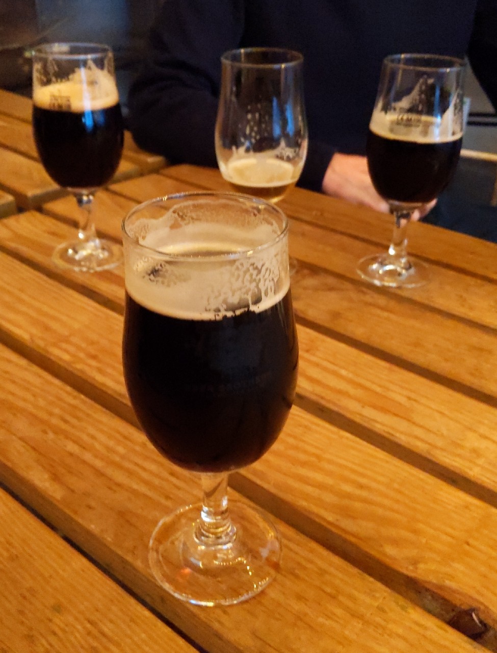 Stouty McStoutface, England