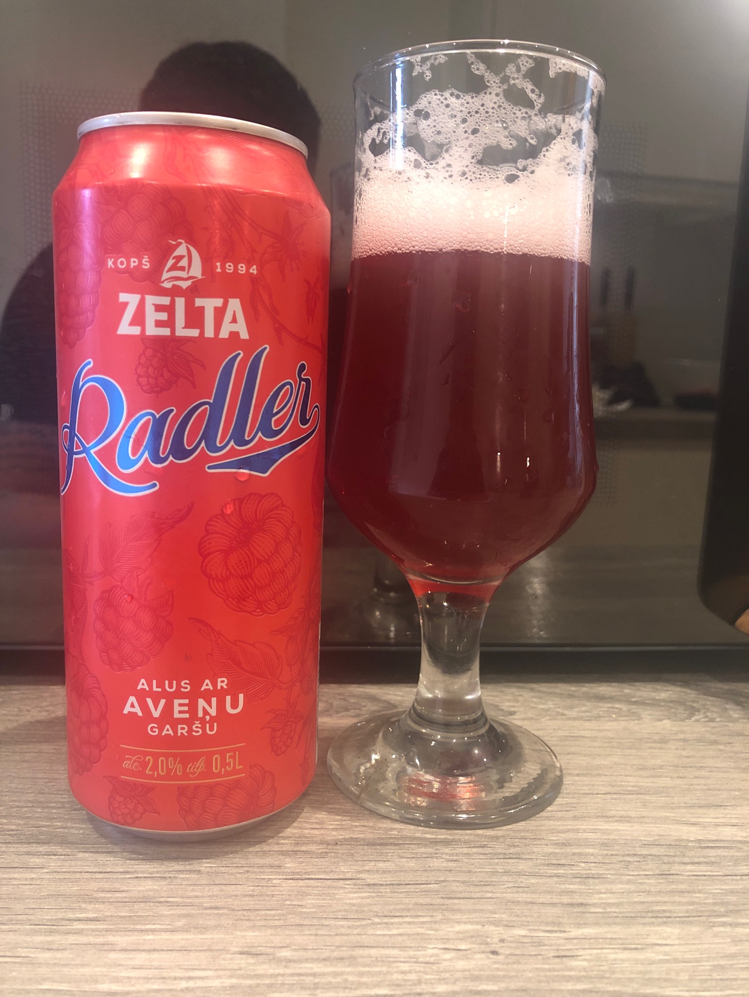 Zelta Radler Alus ar Aveņu Garšu, Latvia