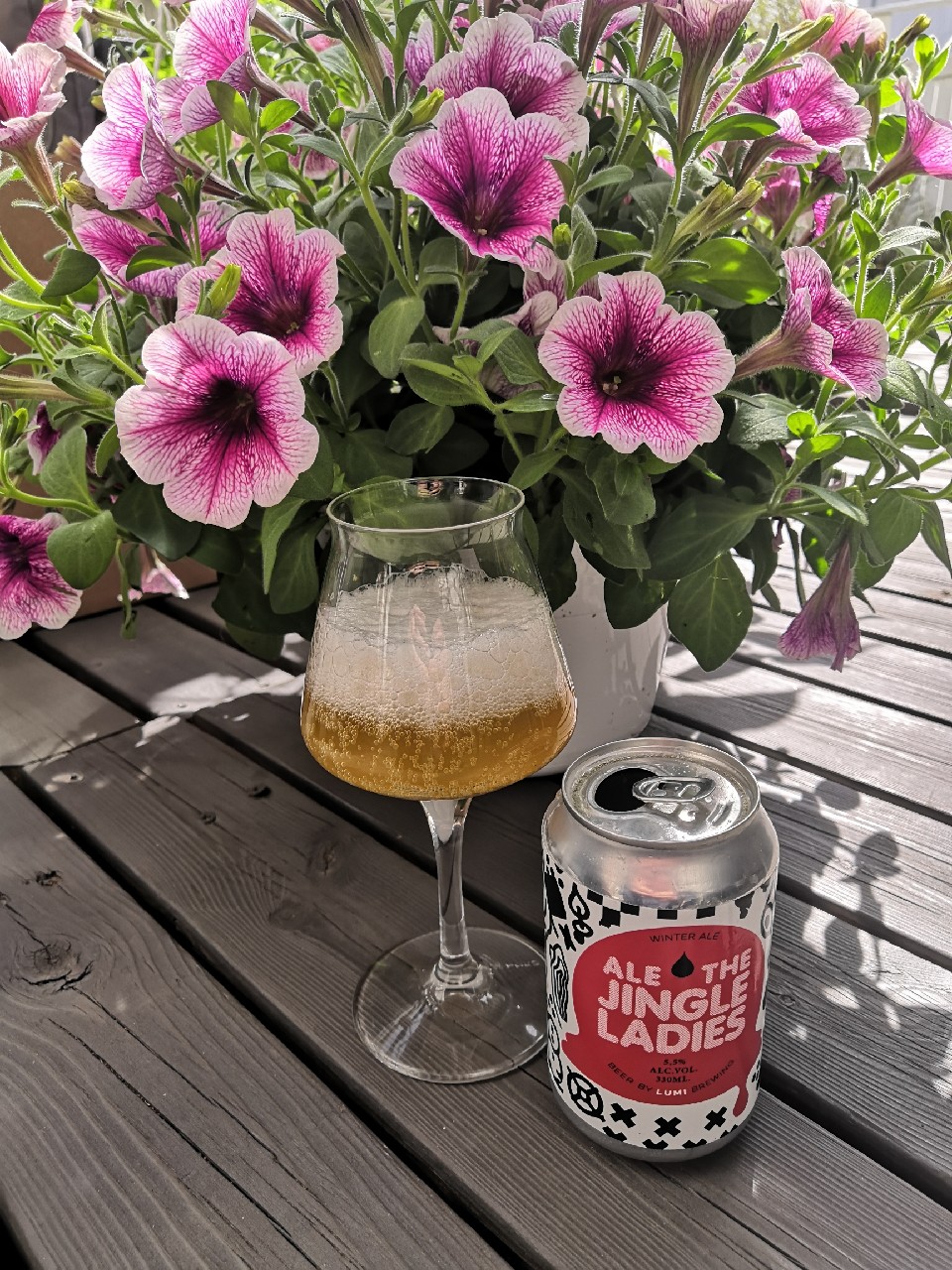 Ale The Jingle Ladies, Finland