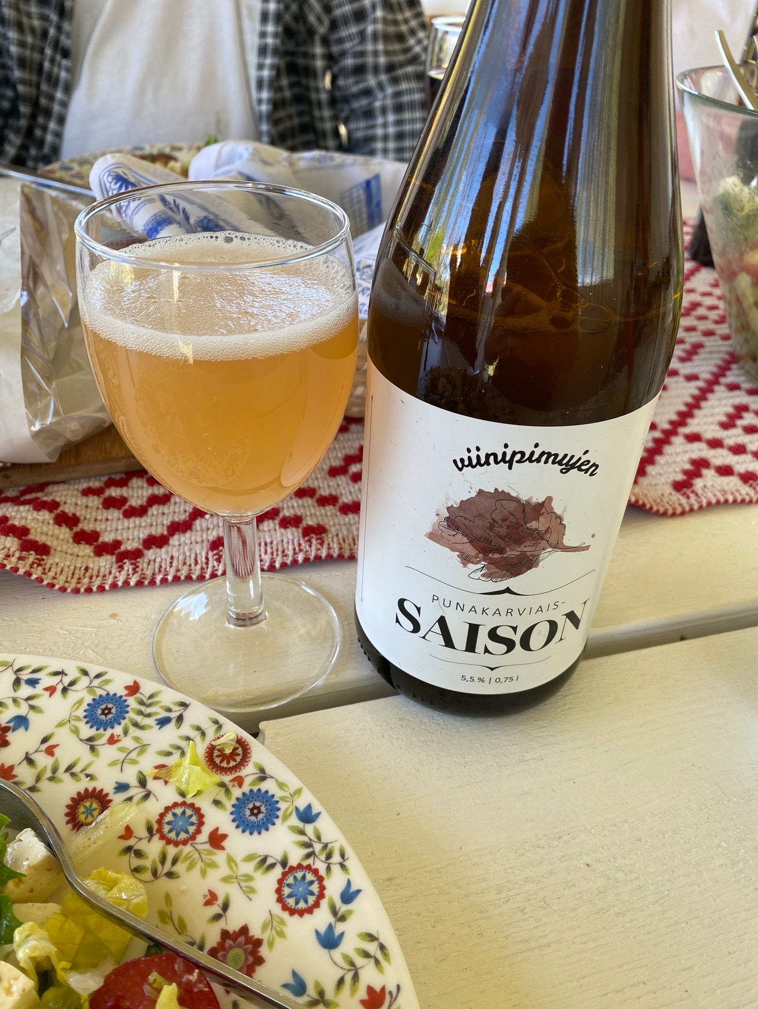 Viinipimujen Punakarviaissaison, Finland