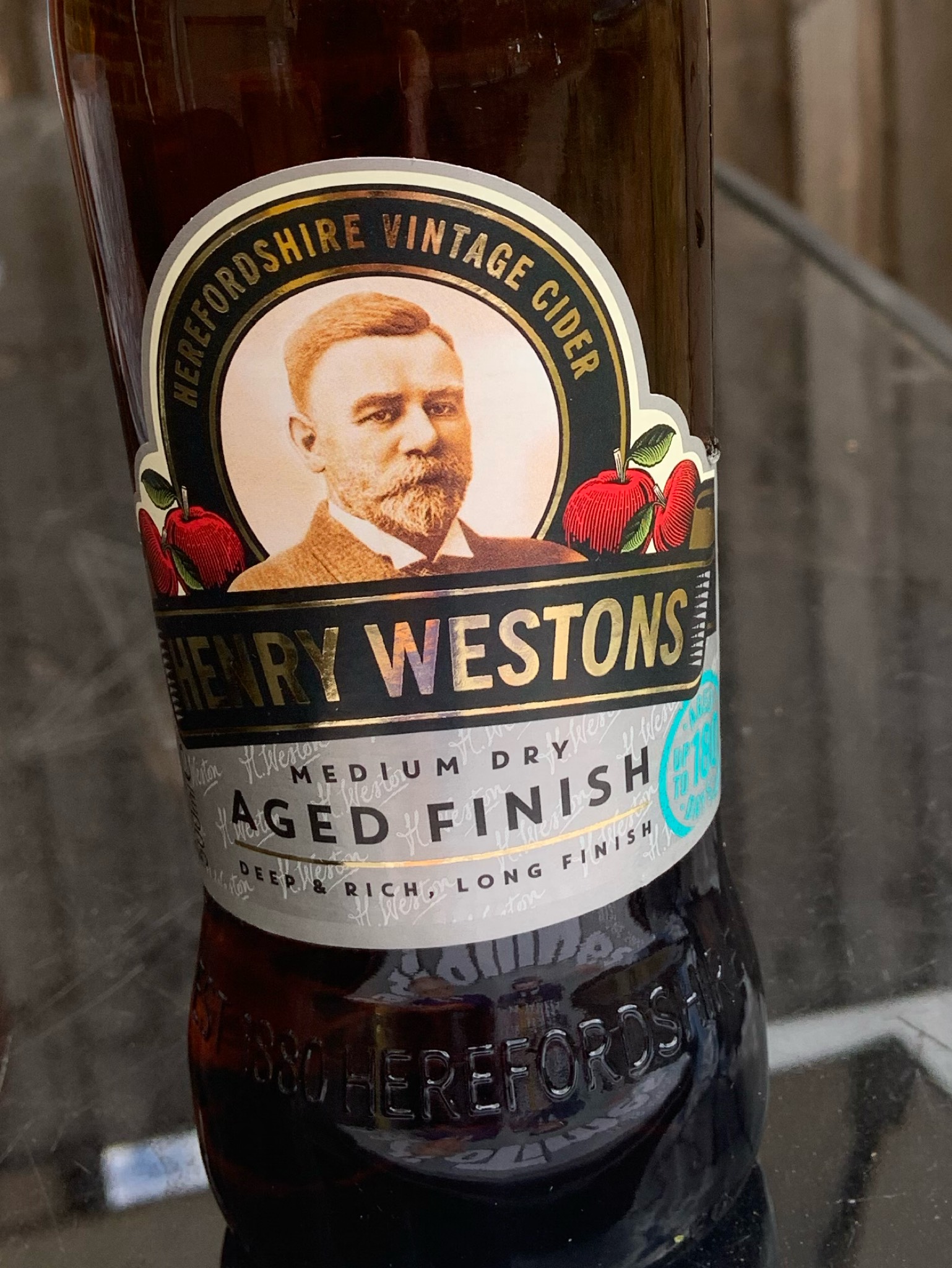 Henry Westons Medium Dry 2018 Aged Finish, England