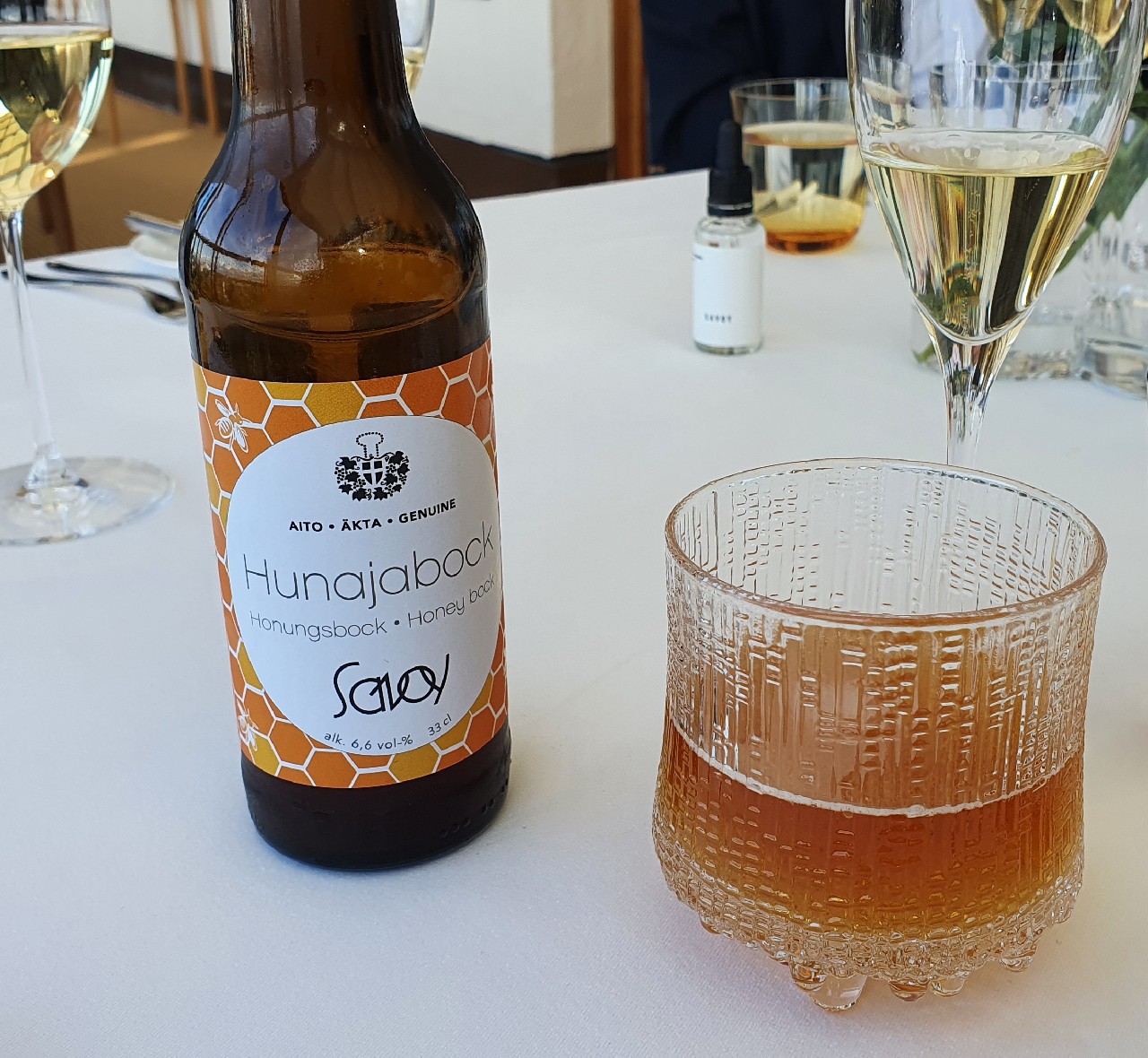 Prykmestar Savoy Hunajabock, Finland