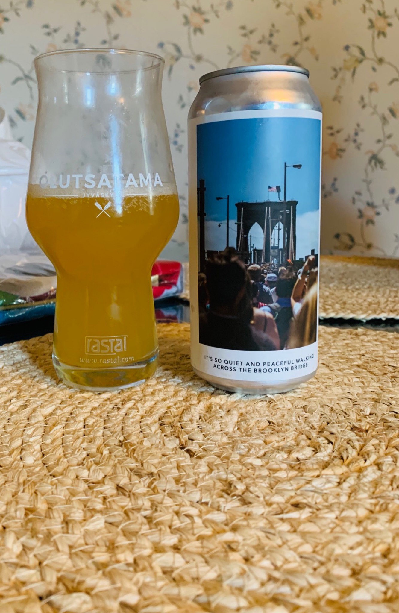 It's So Quiet And Peaceful Walking Across the Brooklyn Bridge, United States