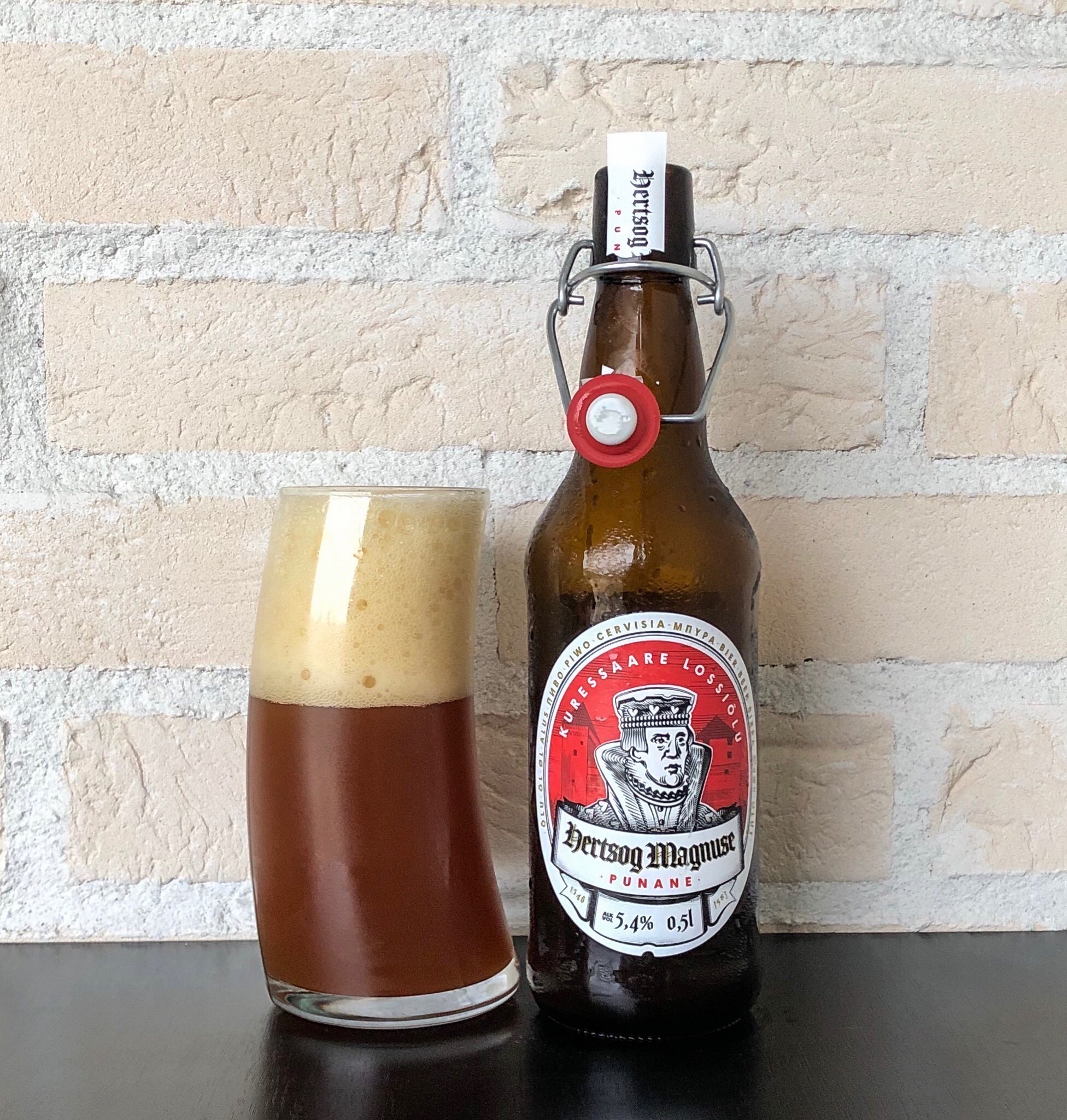 Hertsog Magnuse Punane, Estonia