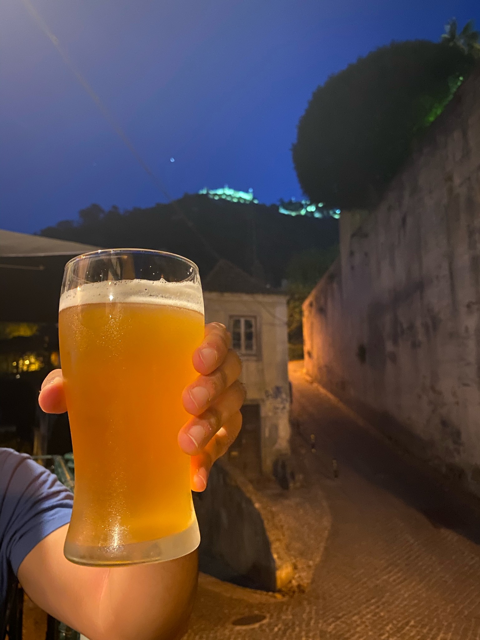 Basil Blond, Portugal