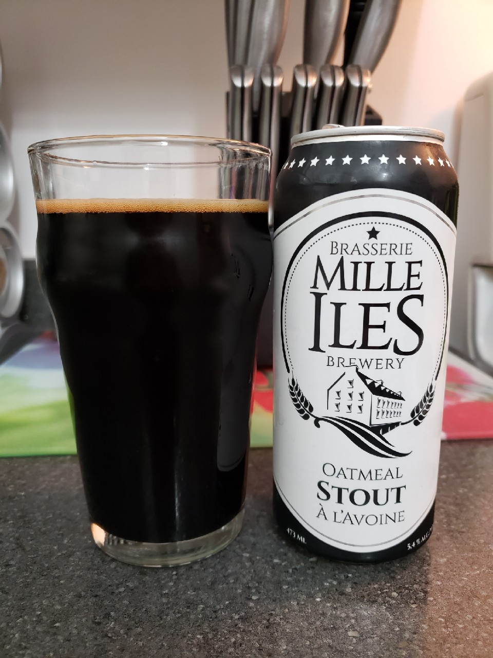 Oatmeal Stout à ľavoine, Canada