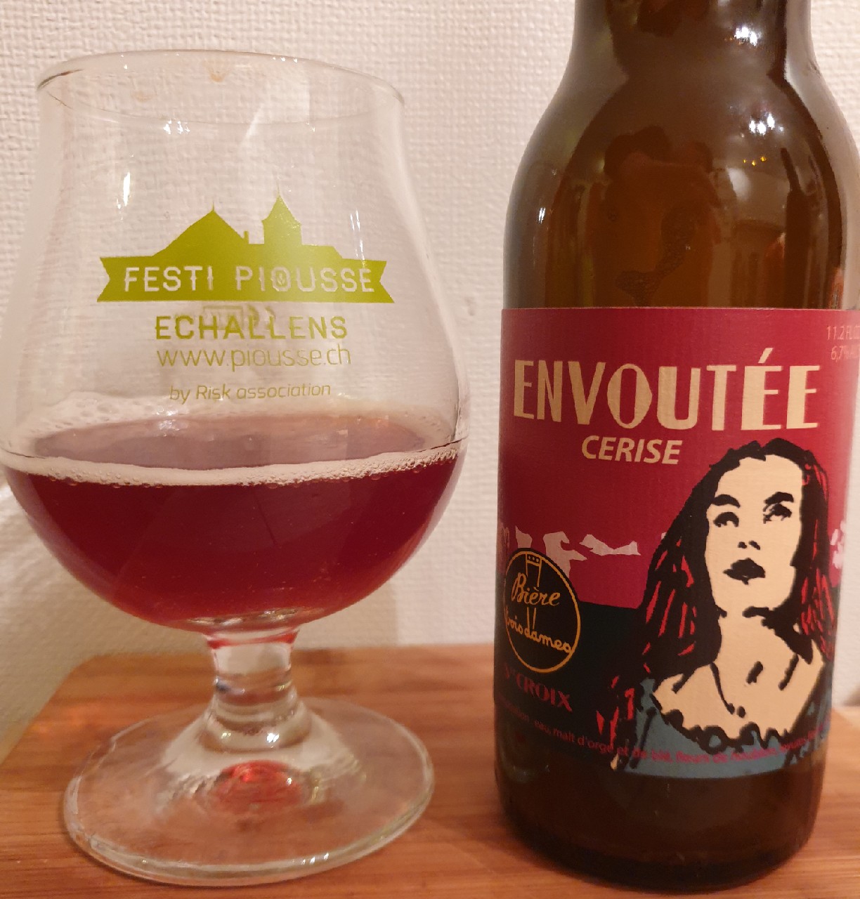 Envoutée, Switzerland