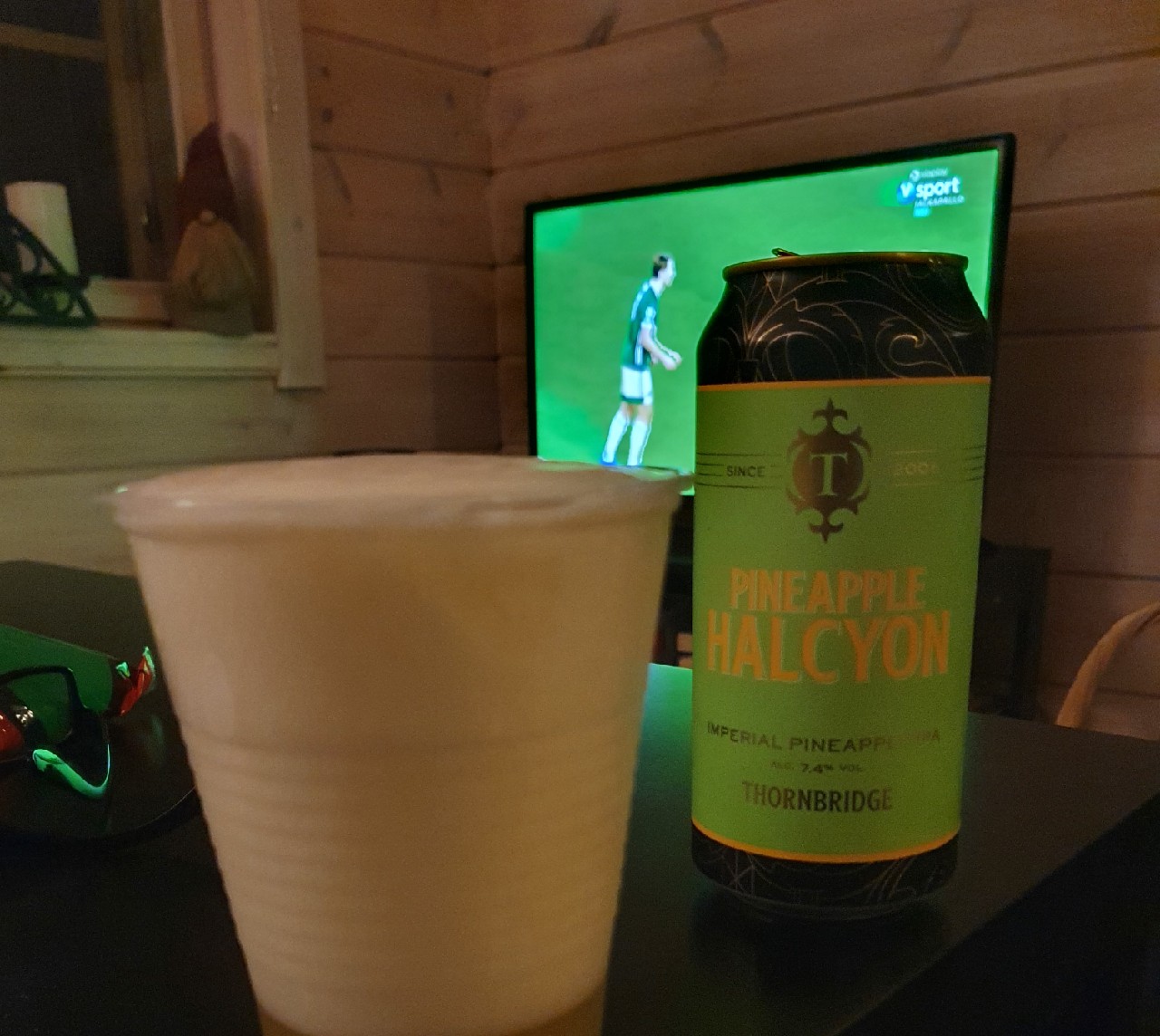 Pineapple Halcyon, England