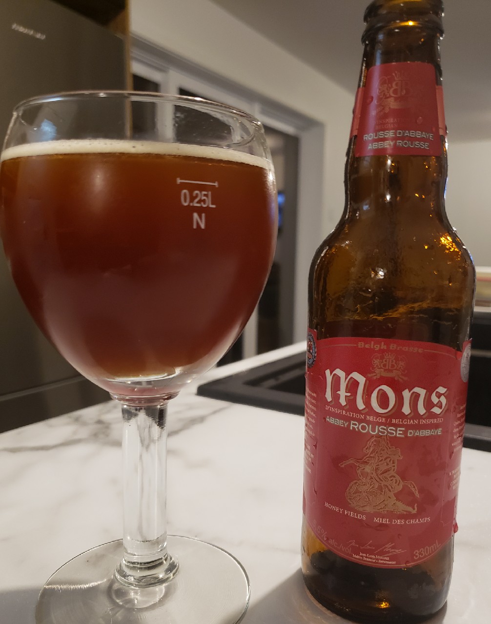 Mons Rousse d'Abbaye, Canada