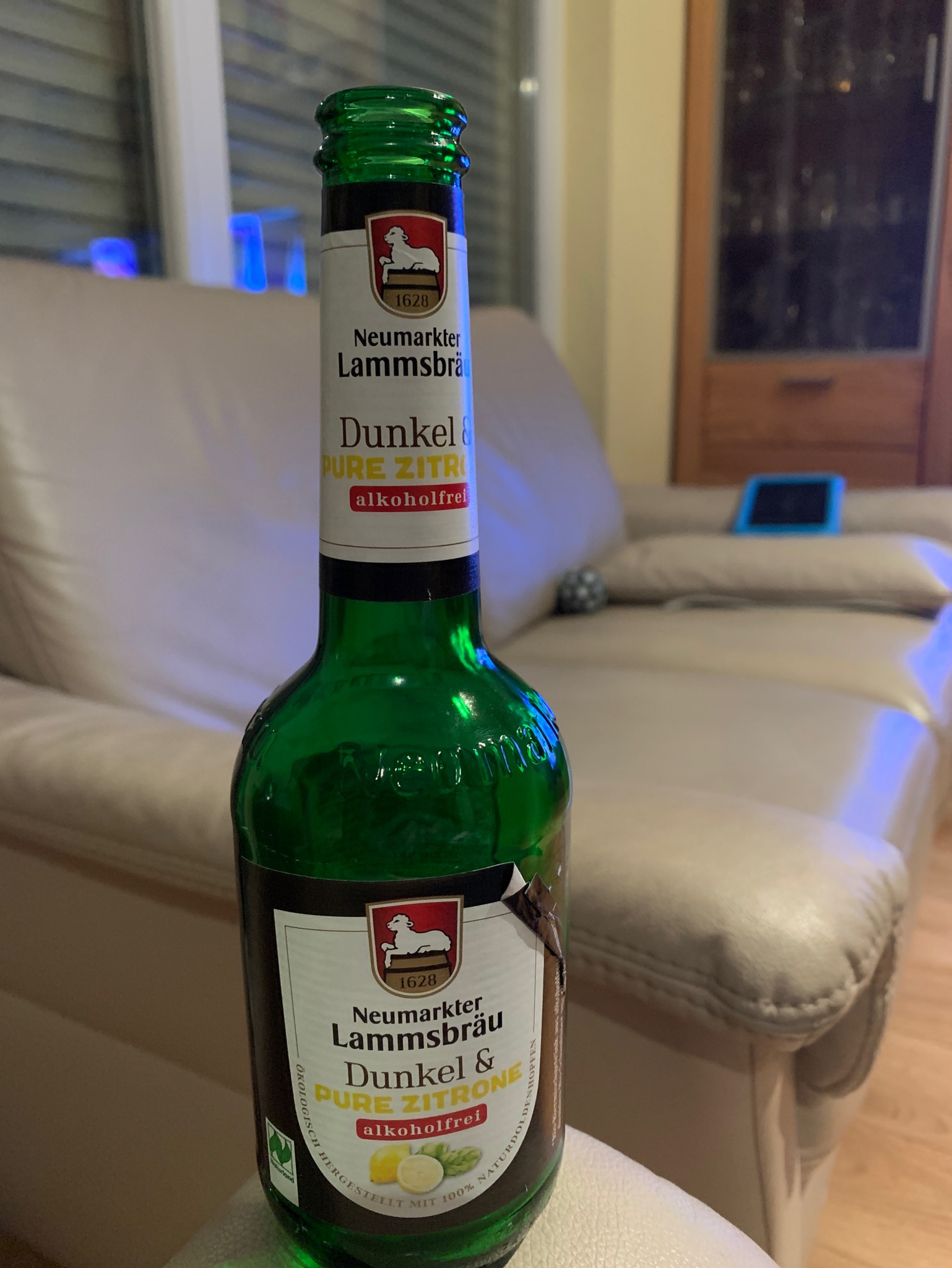 Dunkel & Pure Zitrone Alkoholfrei, Germany