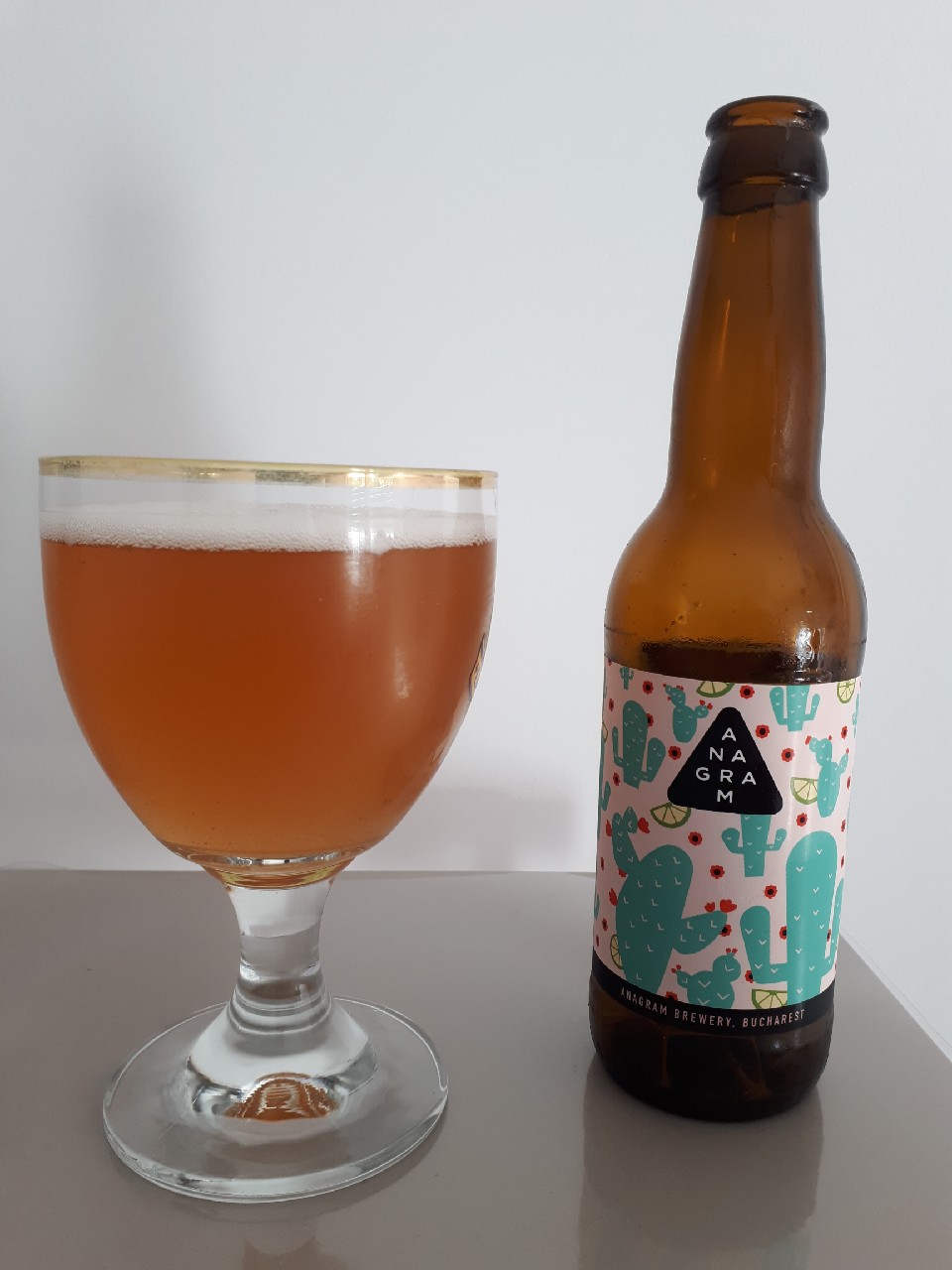 Cinco de Cuatro, Romania