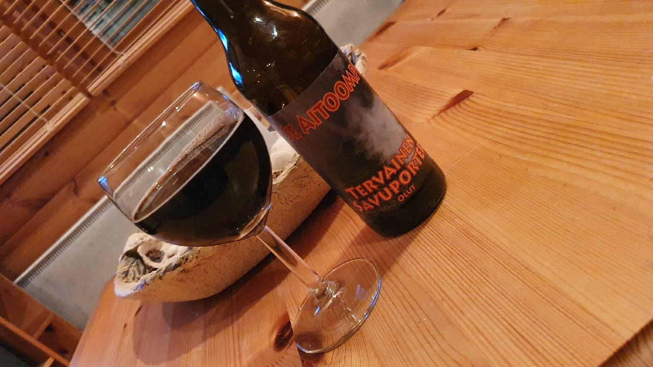 Se Aitoompi Tervainen Savuporter, Finland