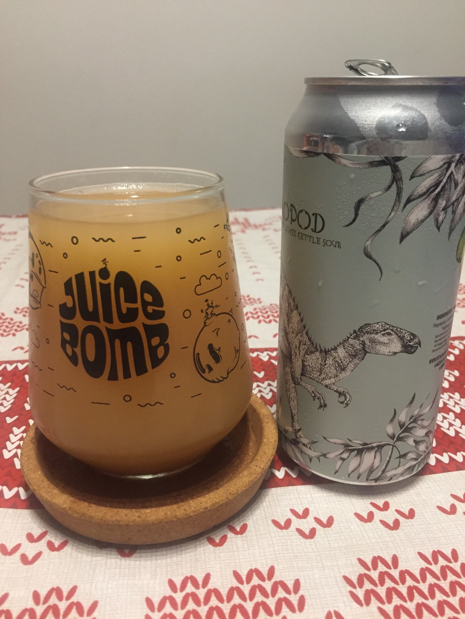 Souropod: Papaya and Lychee Kettle Sour, England