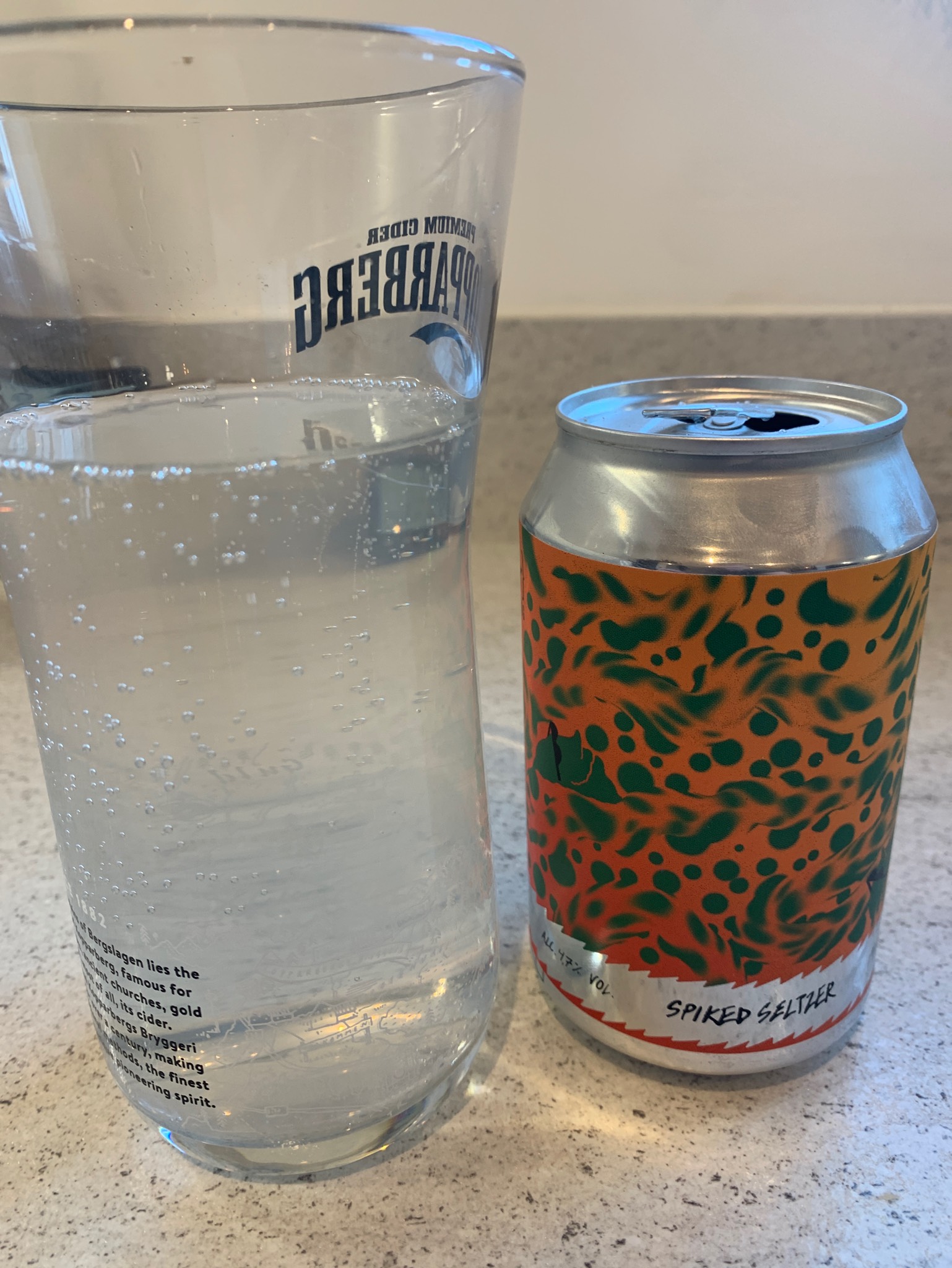 Spiked Seltzer Mango, Norway