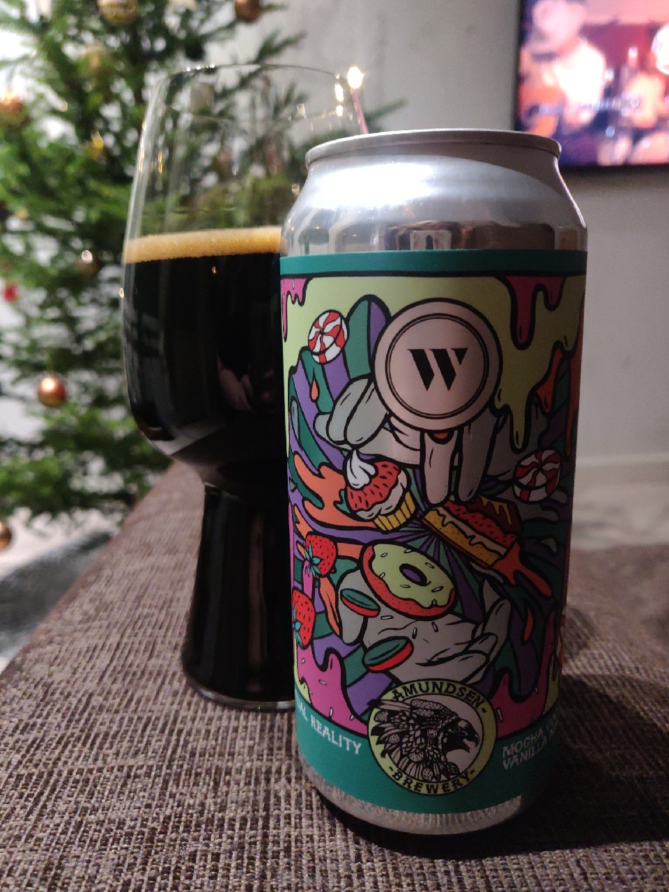 Virtual Reality - Mocha Coconut & Vanilla Macaroons, Norway