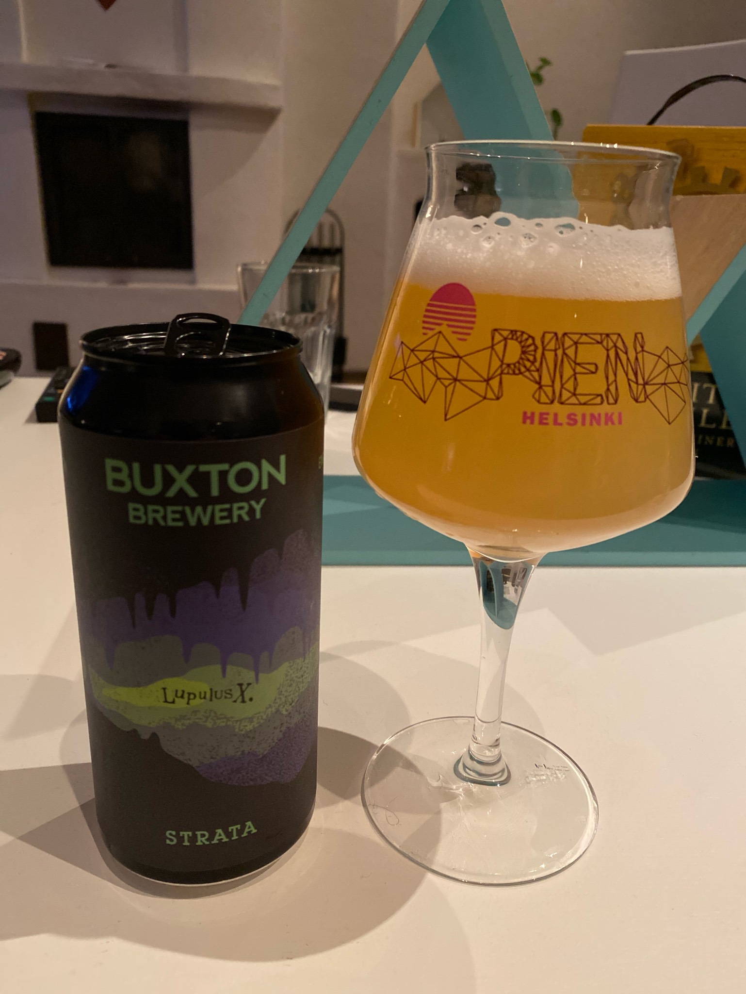 Lupulus X. Strata, England