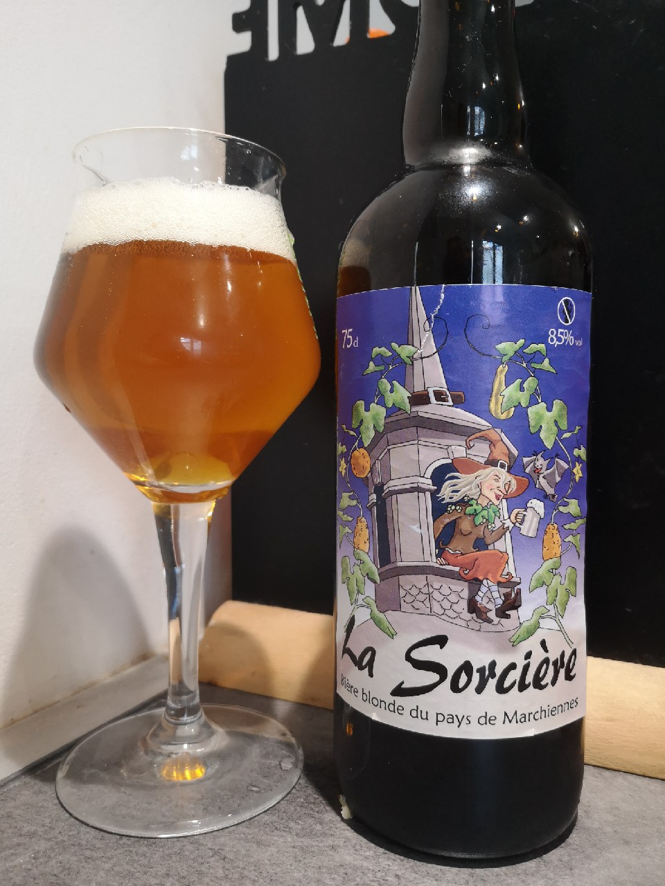 La Sorcière, France