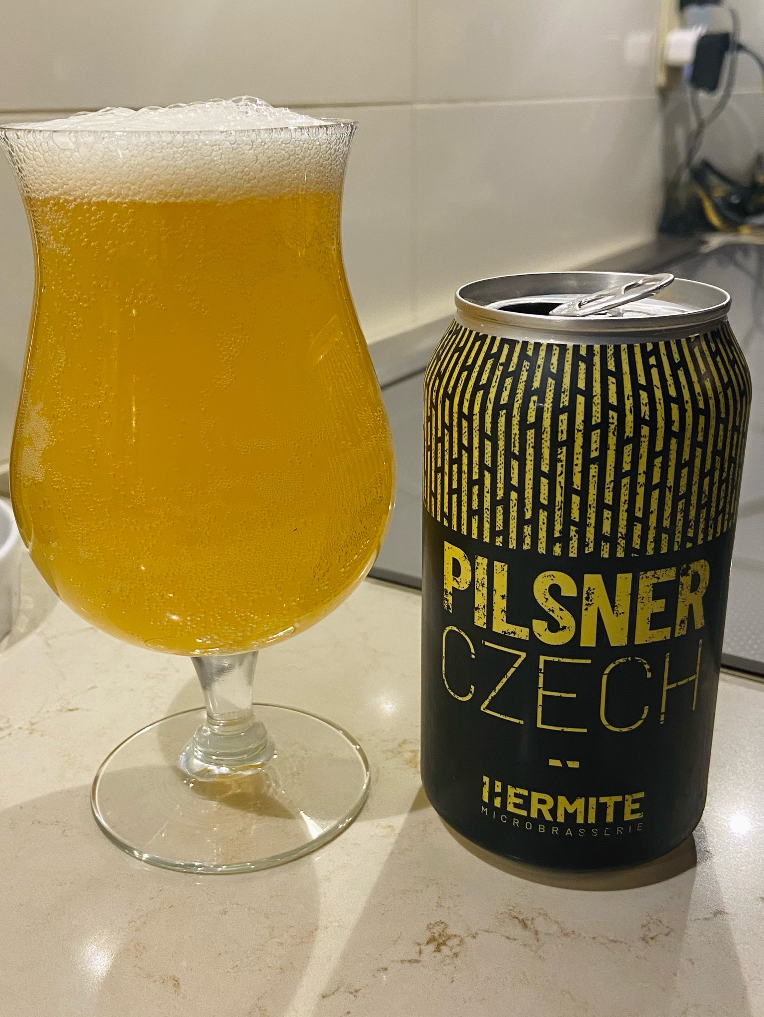 Hermite Pilsner Czech, Canada