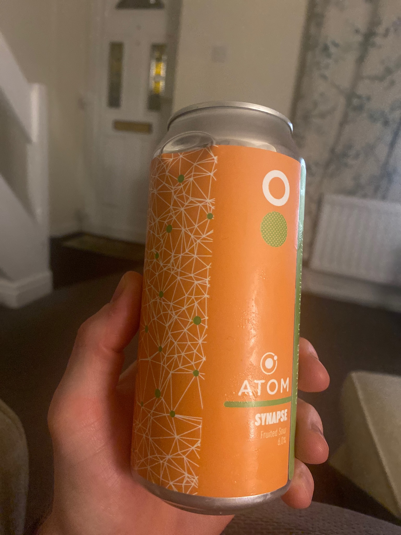 ATOM Synapse - Peach and Kiwi Sour, England