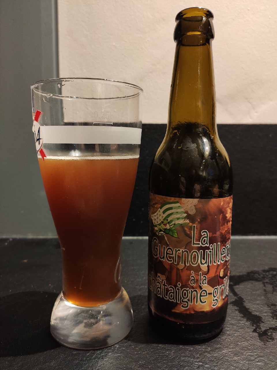 La Guernouillette À La Châtaigne Grillée, France