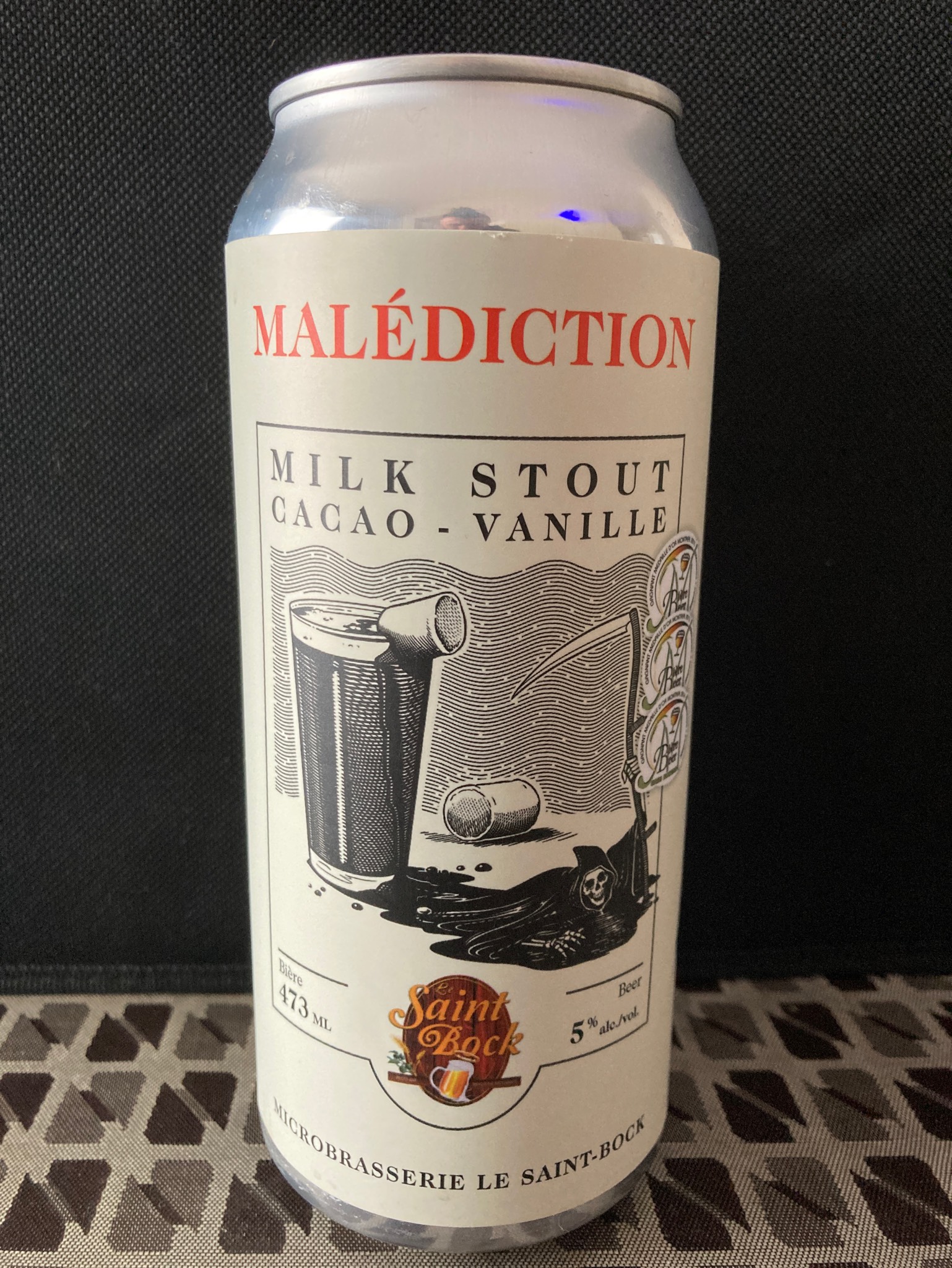 Malédiction, Canada