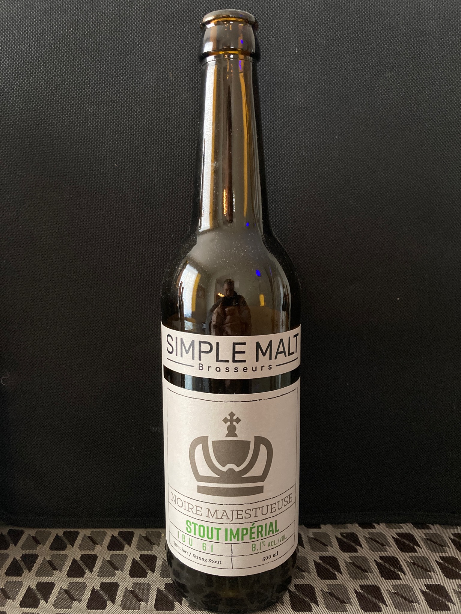 Noire Majestueuse, Canada