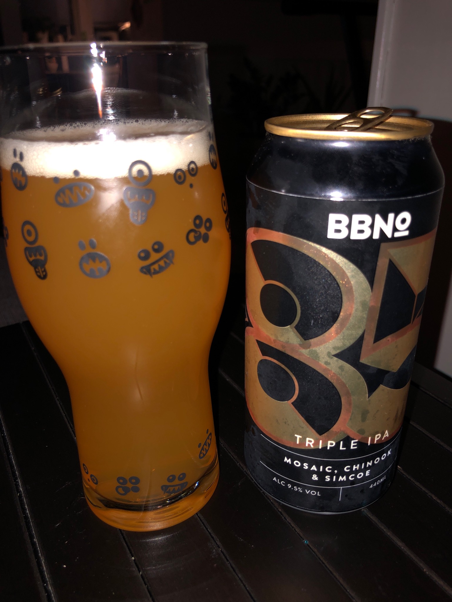85 Triple IPA - Mosaic, Chinook & Simcoe, England