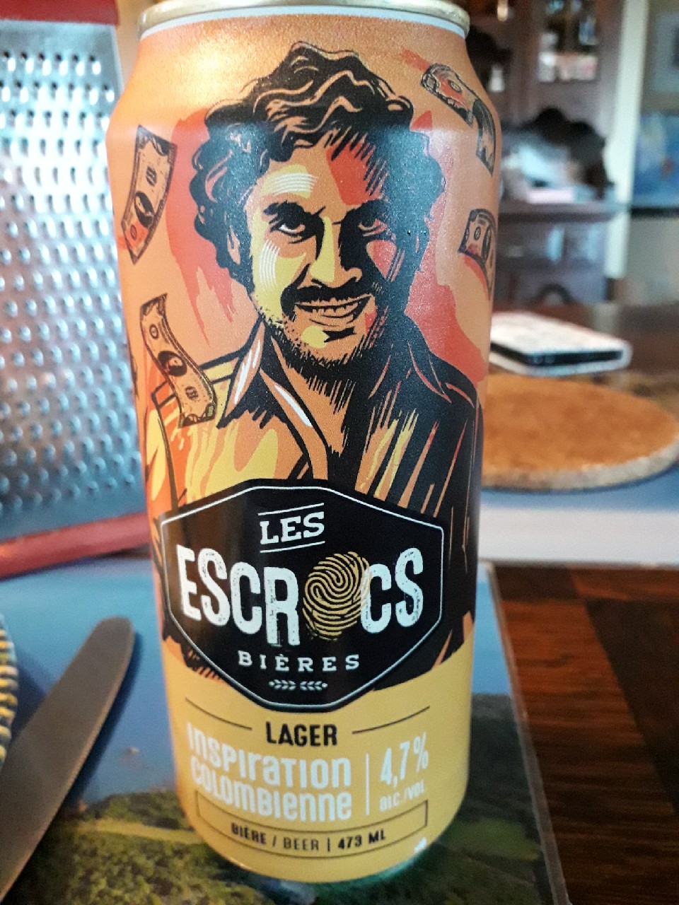 Les Escrocs Lager, Canada