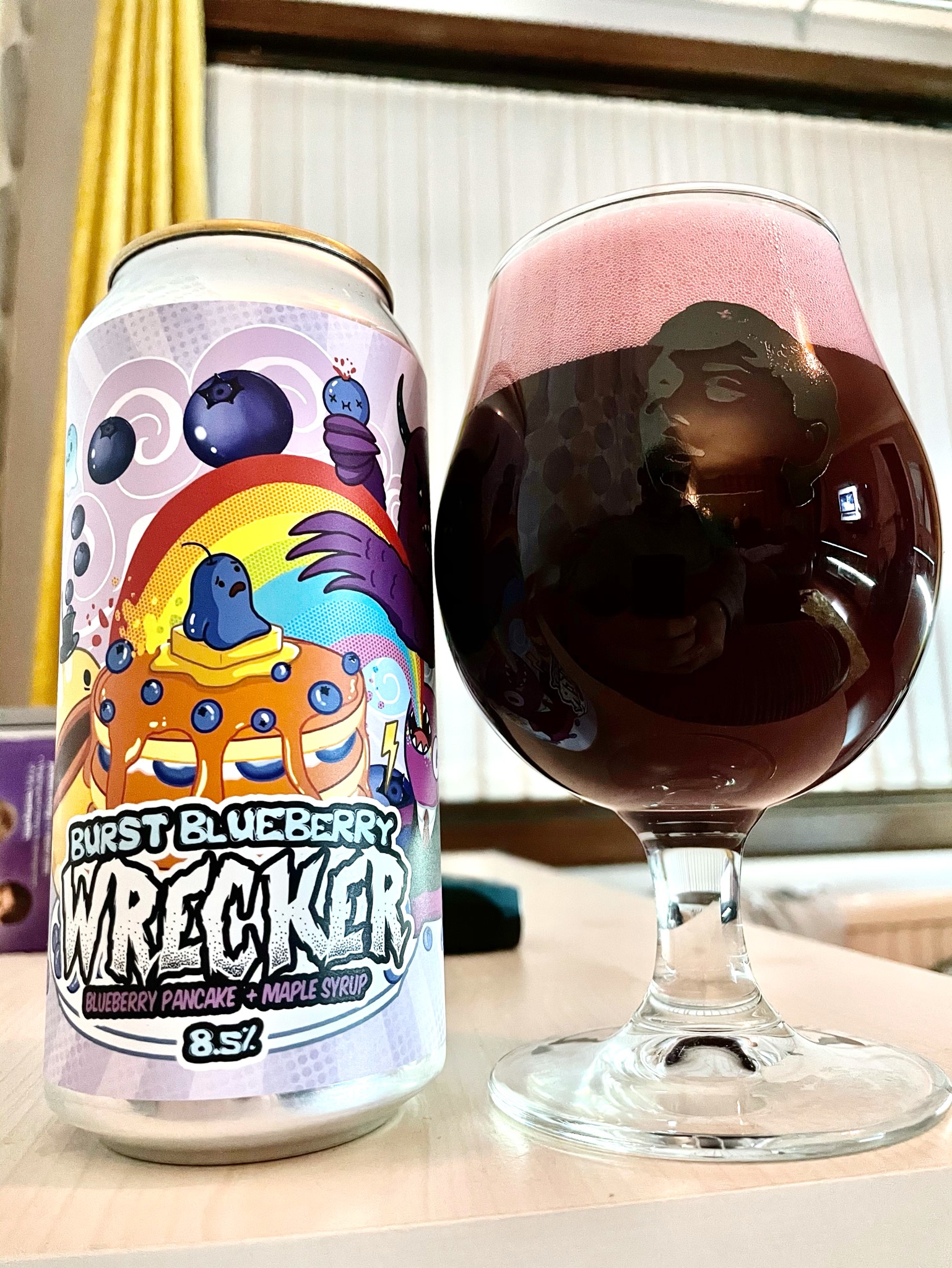 Burst Blueberry Wecker, England