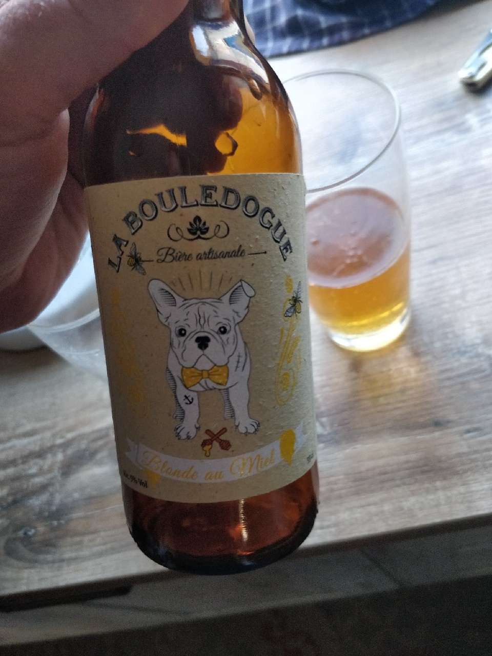 La Bouledogue Blonde Au Miel, France