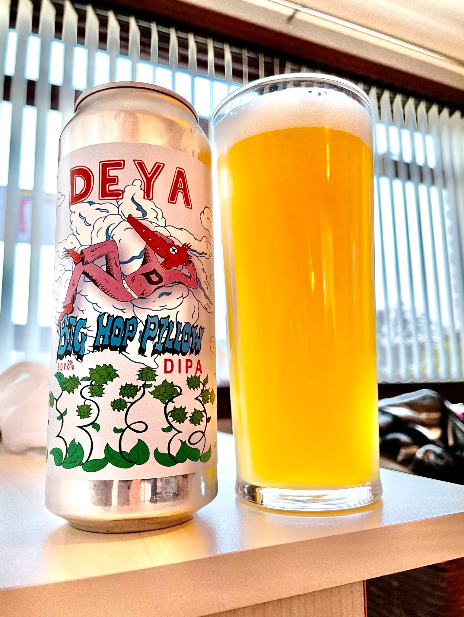 Big Hop Pillow, England