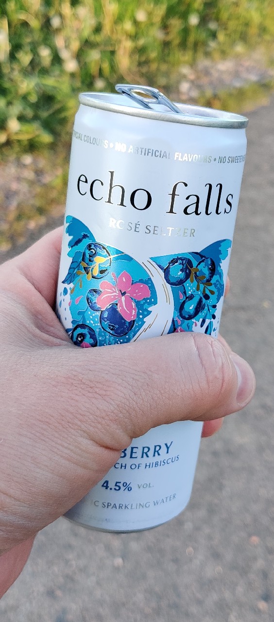 Echo Falls Rosé Seltzer Blueberry, England