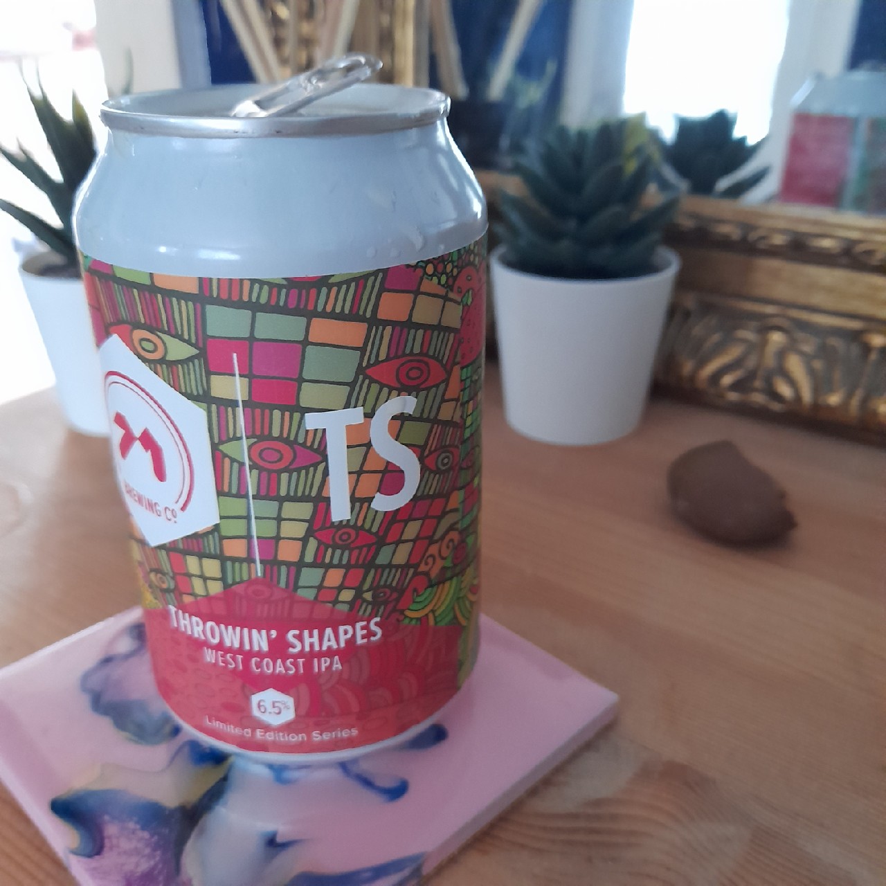 Throwin' Shapes, Scotland