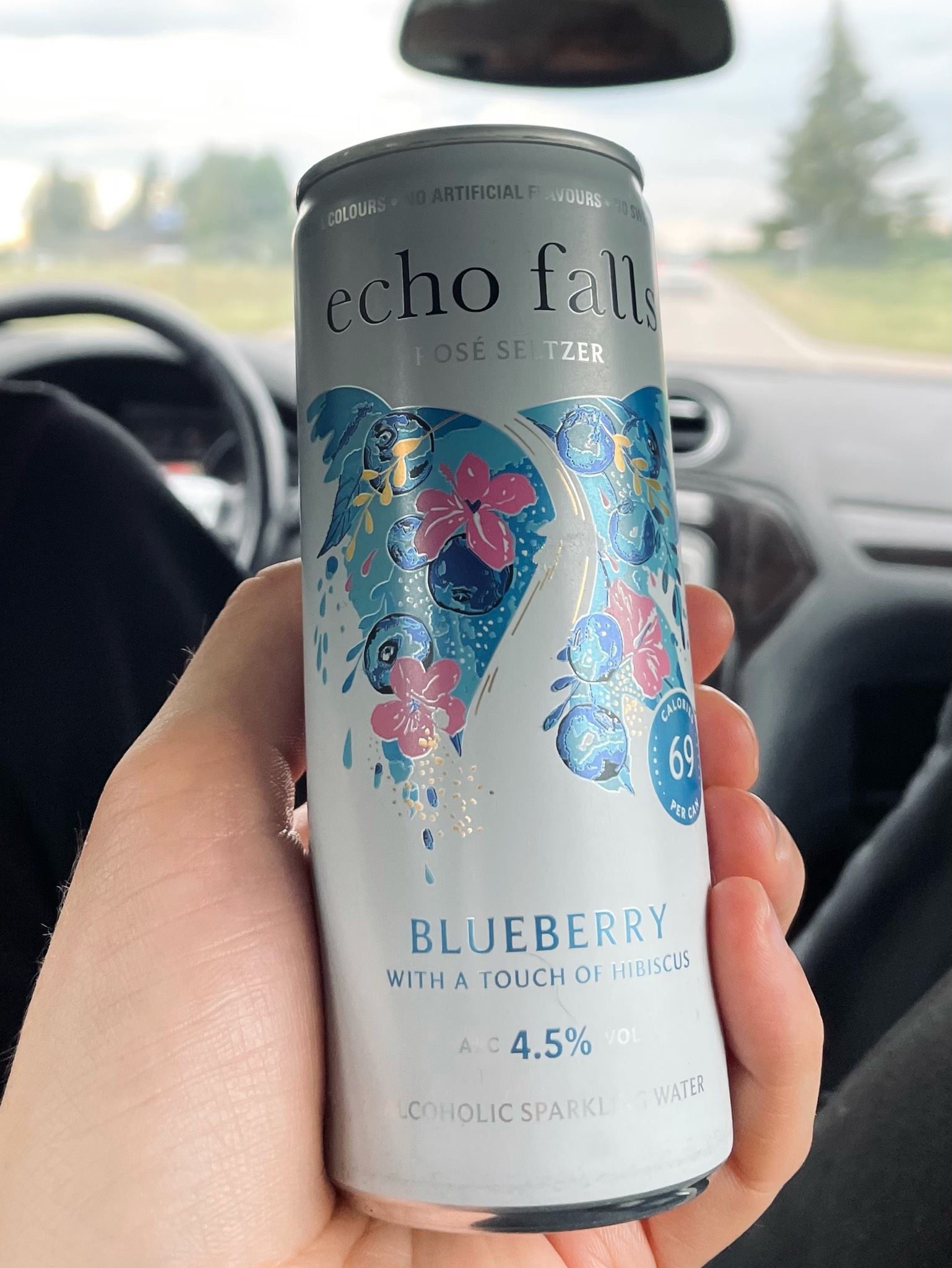 Echo Falls Rosé Seltzer Blueberry, England
