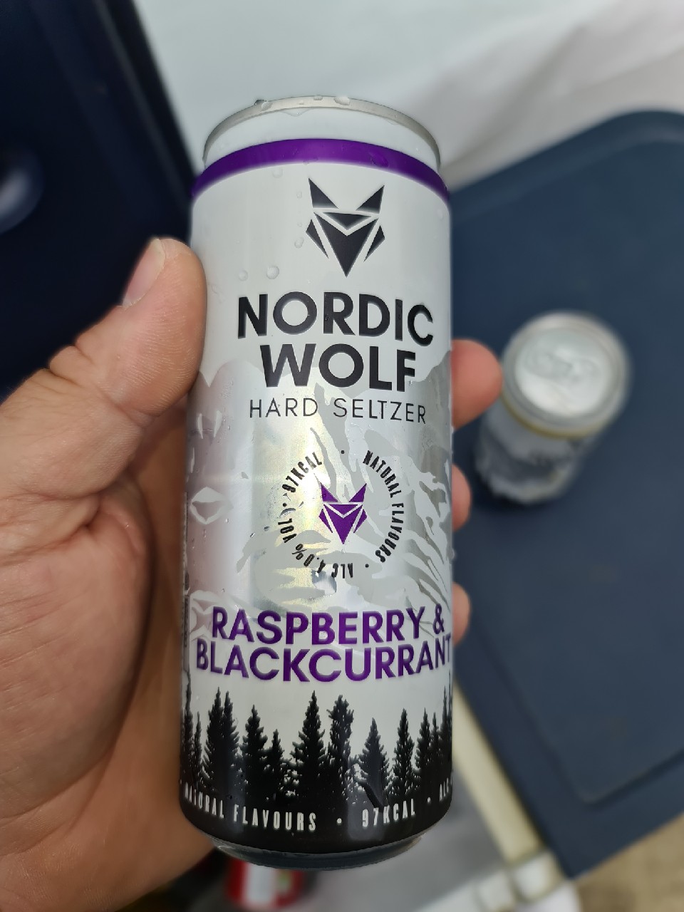 Nordic Wolf - Rasberry & Blackcurrant, England