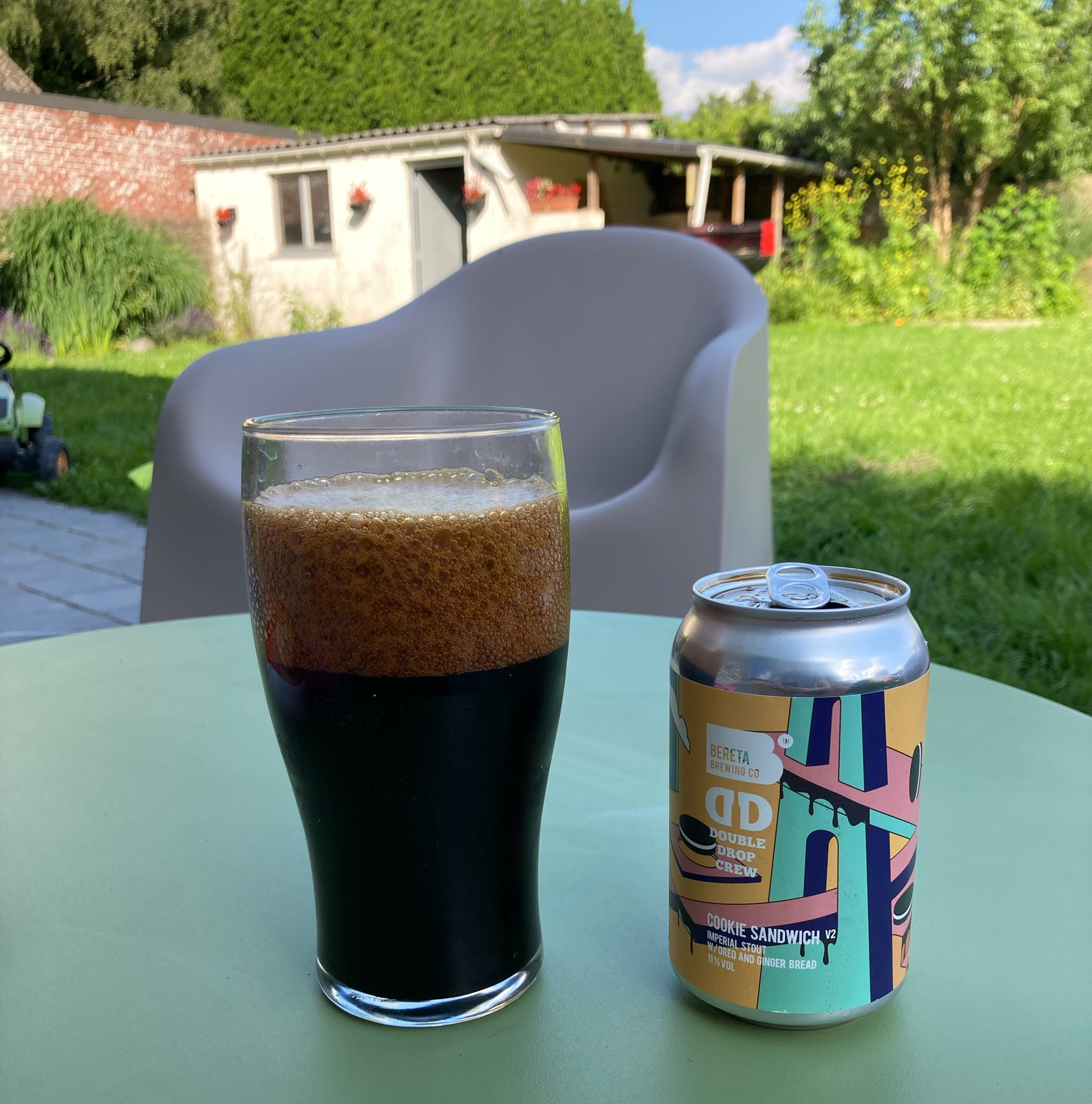 Cookie Sandwich V2, Romania