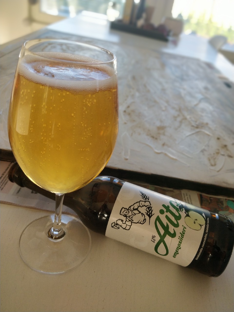 Aito Omenasiideri, Finland