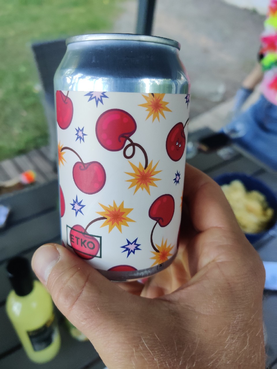 Bubble Cherry Sour Pop, Finland