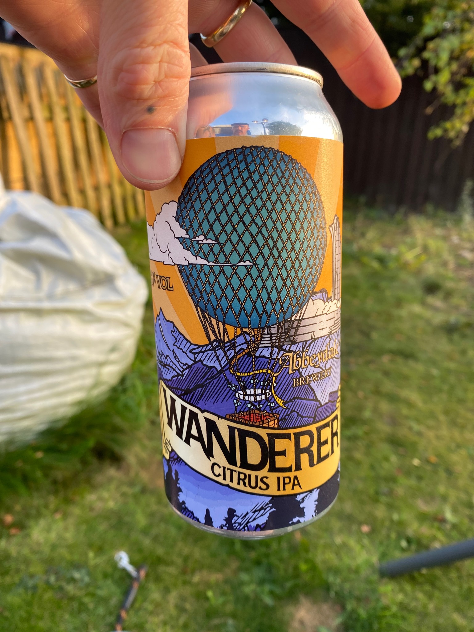 Wanderer : Japanese Citrus Pale, England