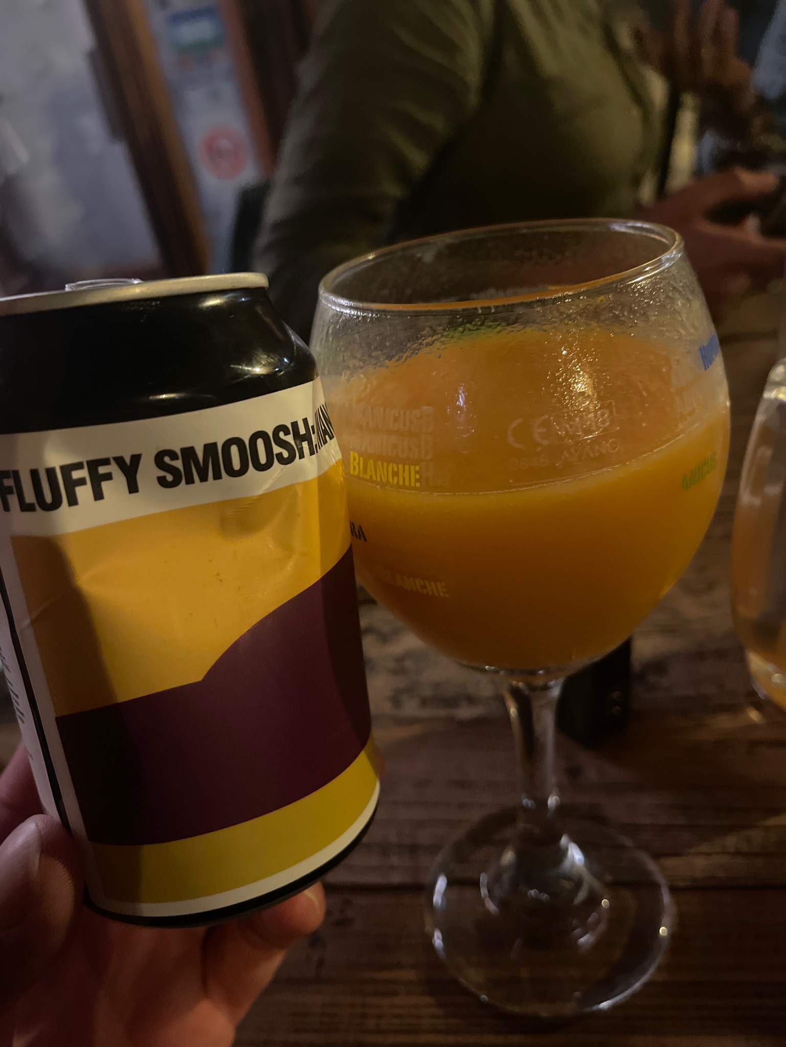 Fluffy Smoosh: Mango & Passion, Russia